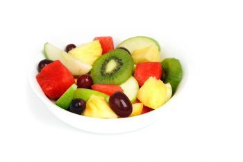 Las mejores licuadoras baratas para hacer zumo en el 2020 imagen 27 fruta cortada