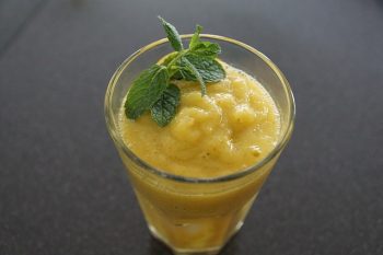 Comparativa de las mejores licuadoras Philips en el 2019 imagen 16 smoothie de piña y pera