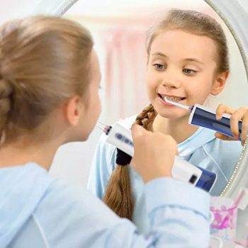 Los mejores irrigadores dentales para cuidar tu higiene bucal imagen 2 ducha bucal dental con agua