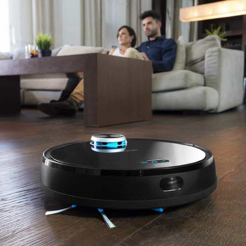 Le meilleur robot aspirateur Conga Cecotec image 2 Aspirateur robot Cecotec travaillant au repos