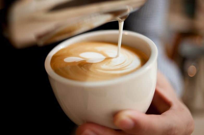 Qué espumador de leche comprar en 2021 imagen 15 arte en la crema del cafe