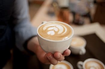 Qué espumador de leche comprar en 2021 imagen 44 dibujos en la espuma del cafe