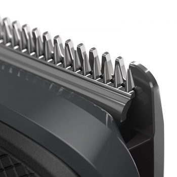 cuchillas en una recortadora de barba philips