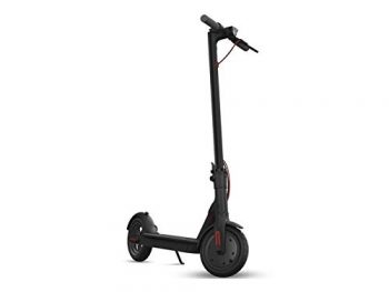 Guide comparatif des meilleurs scooters électriques de 2020 image 17 Scooter électrique Moma Bikes avec guidon pliant E-500