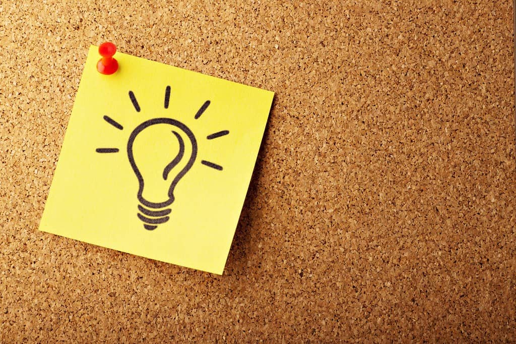 5 consejos para montar una oficina en casa imagen 8 ideas-plasmadas-en-una-pizarra-de-corcho