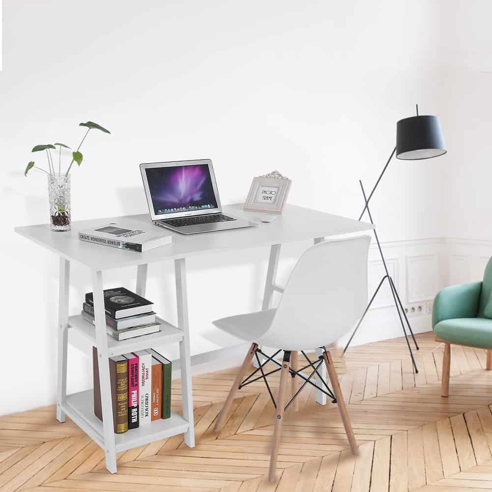 Cómo decorar tu oficina para que aparente más amplia imagen 2 zona-de-trabajo-ordenada