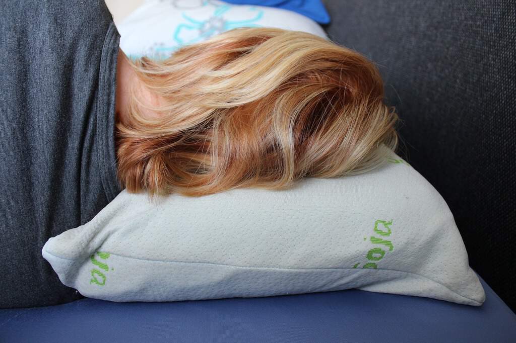 Consejos para poder dormir cuando hace mucho calor imagen 3 almohada-para-dormir-cuando-hace-mucho-calor