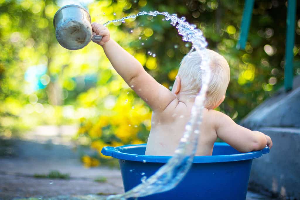 ¿Cómo evitar un golpe de calor? imagen 13 golpe-de-calor_bañarse