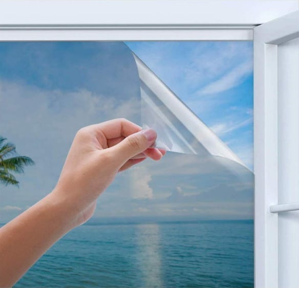 Consejos para mantener la casa fresca cuando hace calor imagen 8 láminas-solares-en-los-cristales