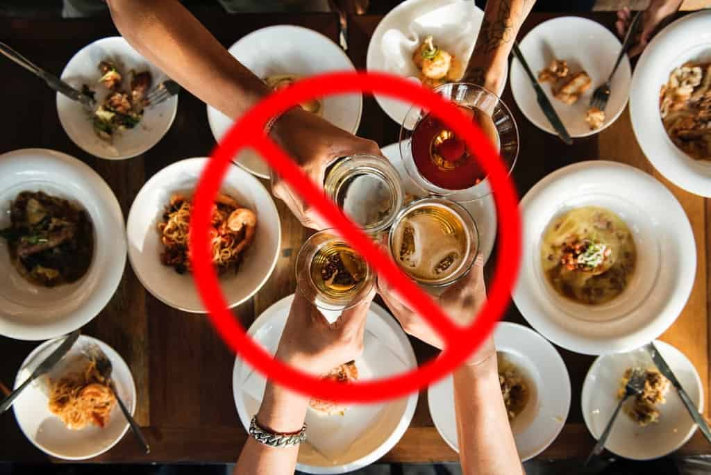 Consejos para poder dormir cuando hace mucho calor imagen 6 no-al-alcohol-y-comidas-pesadas-para-poder-dormir-con-mucho-calor