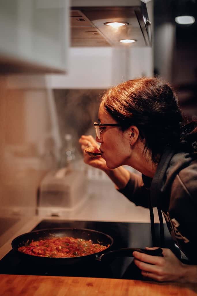 Conseils pour garder la maison au frais quand il fait chaud image 5 use-the-kitchen-extractor