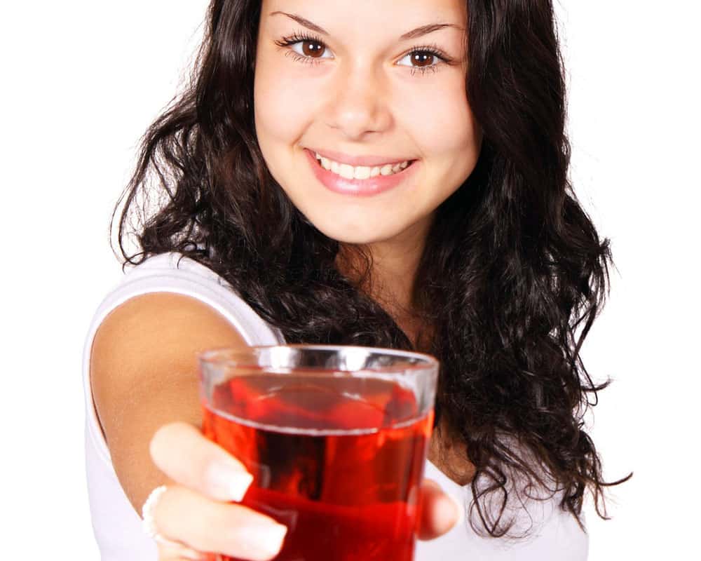 ¿Qué son los jugos detox? imagen 3 ingredientes-de-jugos-detox-de-color-rojo
