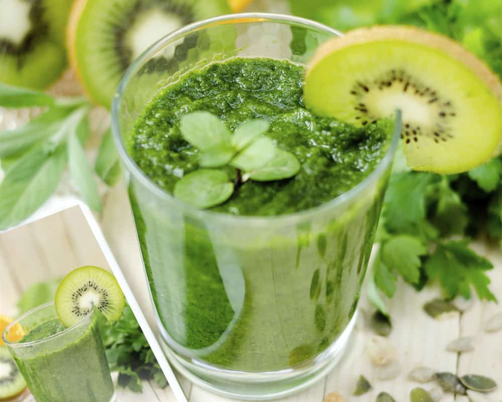 ¿Qué son los jugos detox? imagen 6 ingredientes-verdes-para-el-jugo-detox