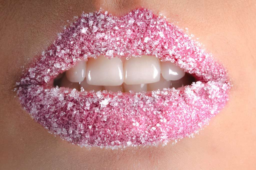 Cómo hidratar los labios de forma natural imagen 12 exfoliante-en-los-labios
