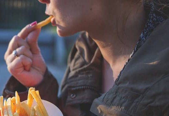 Consejos para hacer patatas fritas crujientes sin aceite imagen 1 hacer patatas fritas crujientes sin aceite en la freidora