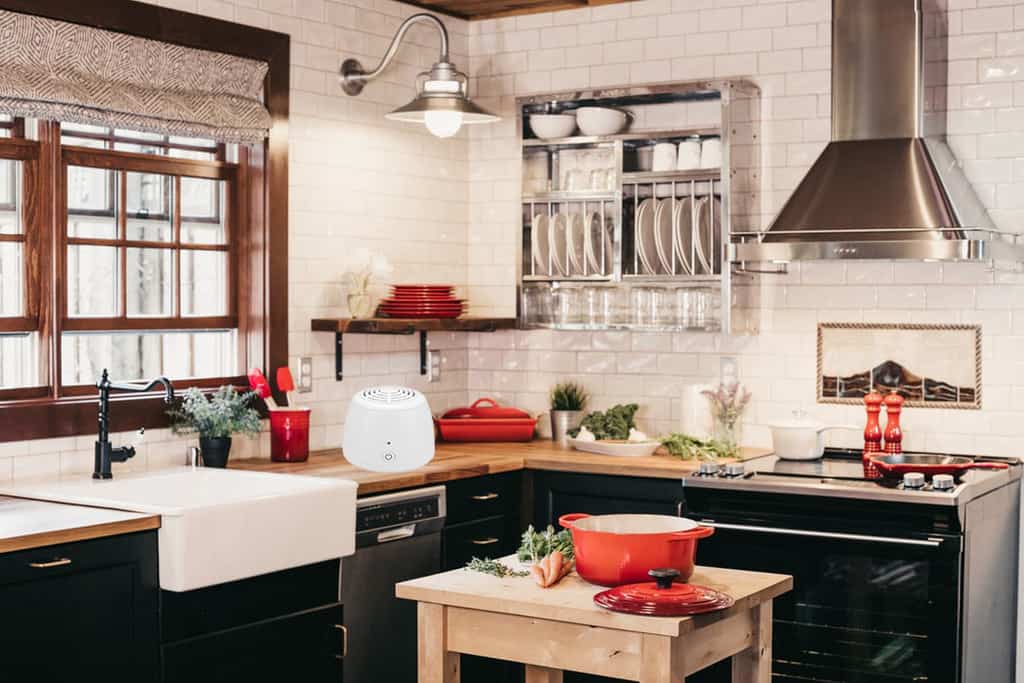 18 errores que hacen que tu casa sea un lugar insalubre imagen 19 No-airear-la-cocina-cuando-cocinas