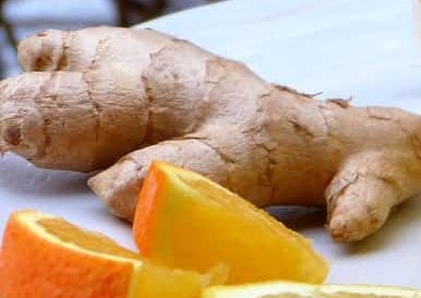 Cómo preparar un smoothie de zanahoria imagen 4 gengibre y naranjas