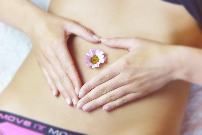 Todo lo que debes saber sobre el aceite de onagra imagen 6 tratar el síndrome premenstrual con aceite de onagra