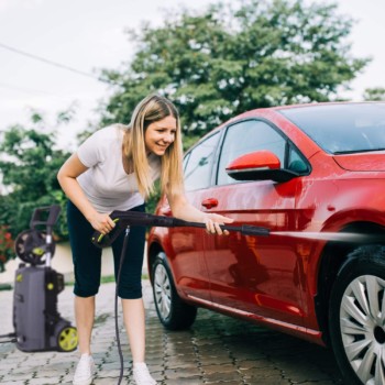 Usa tu hidrolimpiadora a presión para lavar el coche