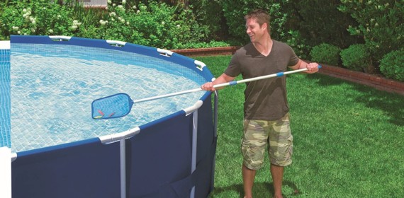 Guide pour la maintenance d'une piscine amovible image 1 couvercle de guidage pour l'entretien d'une piscine amovible