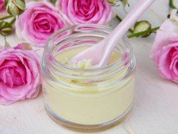 La calidad de una crema reafirmante para senos está en sus ingredientes