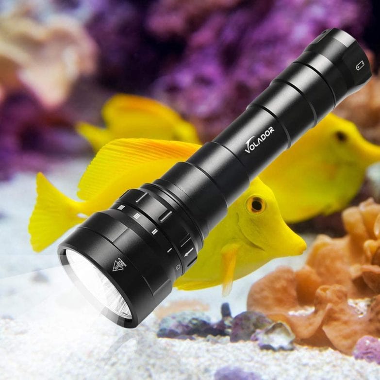 La linterna led de submarinismo Volador 6000 lumens.