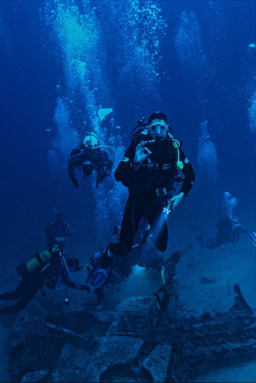 La mejor linterna de buceo para comprar en el 2022 imagen