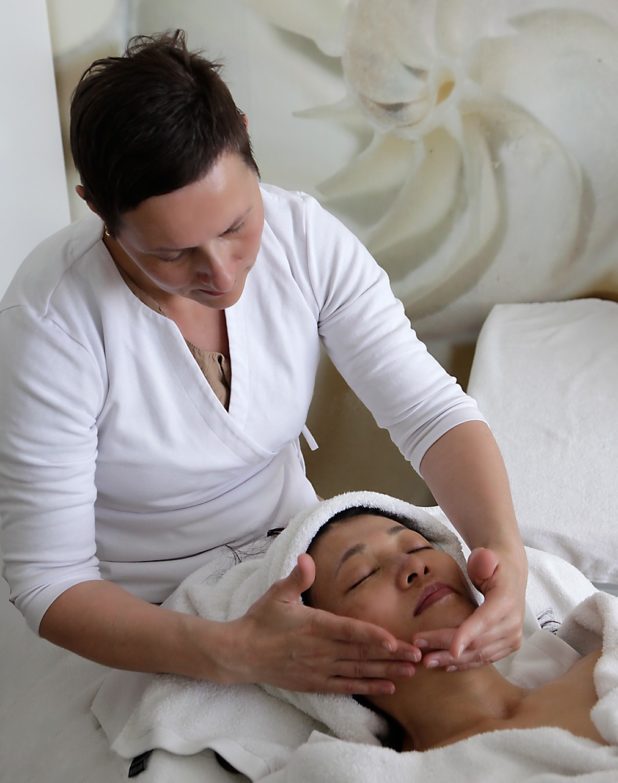 mascarilla durante el tratamiento dermapen