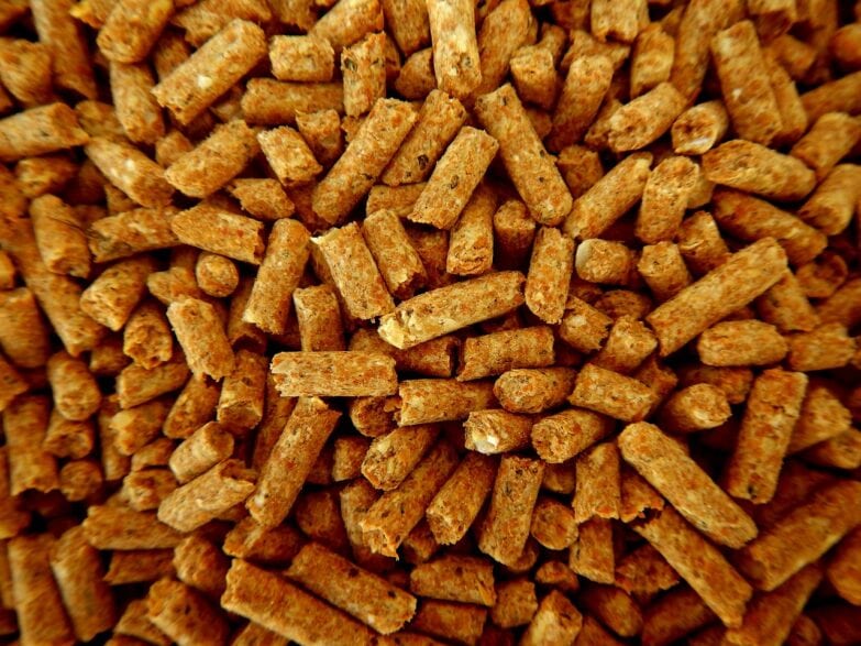 Merece la pena comprar una estufa de pellets pos su combustible barato